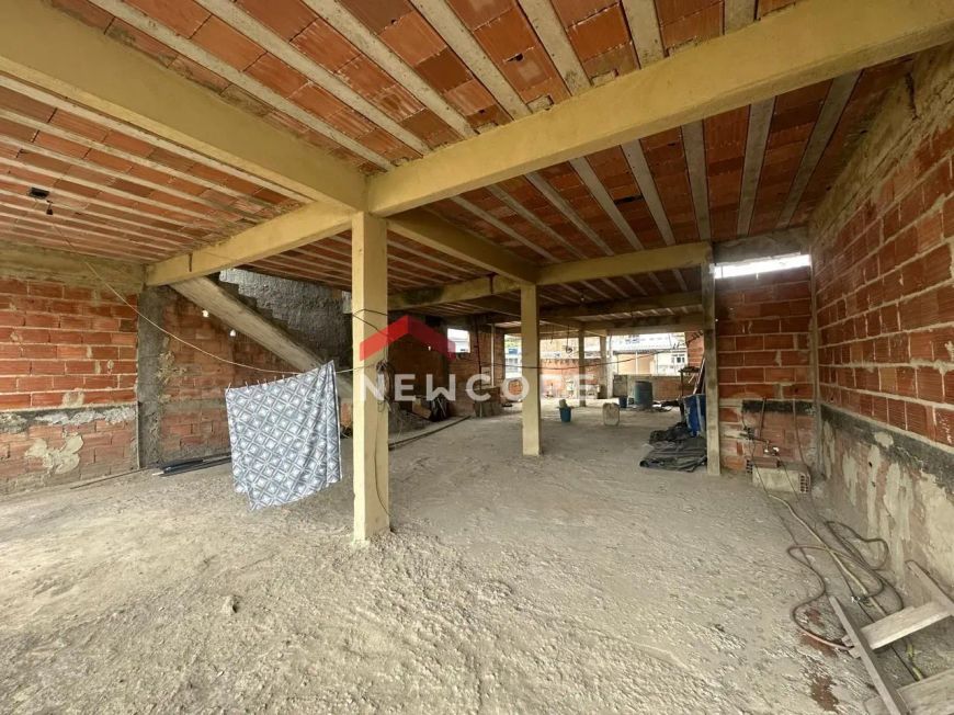 Casa em Servidão E - Mantiquira - Duque de Caxias/RJ