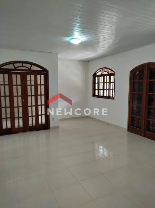 Casa em Rua Aurora - Vila Bonança - Duque de Caxias/RJ