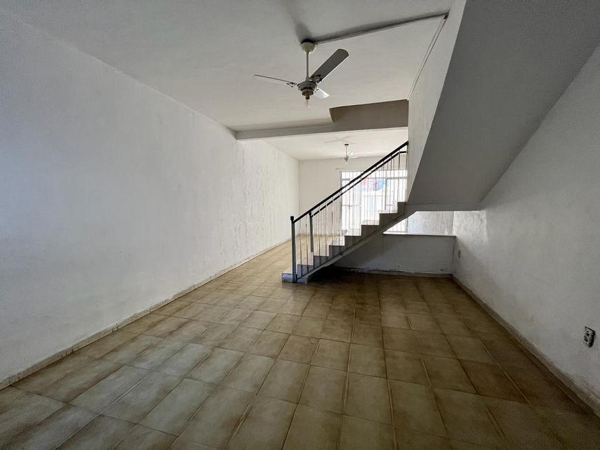 Casa para venda com 3 quartos em Vila Itamarati - Duque de Caxias