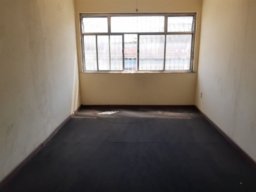 Vendo 2 lojas 70m² e 54m² + Sobrado + Área livre 250m²