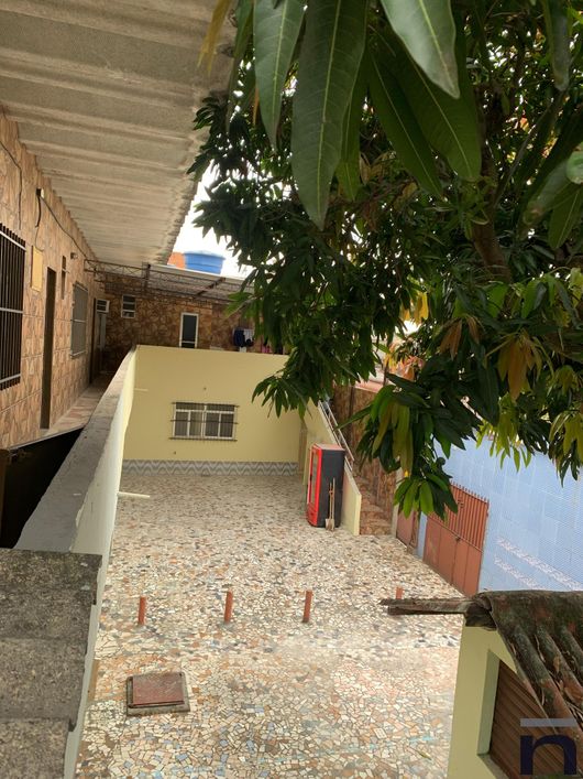 Vila com 4 casas e 2 kitnets à venda em Vila Leopoldina