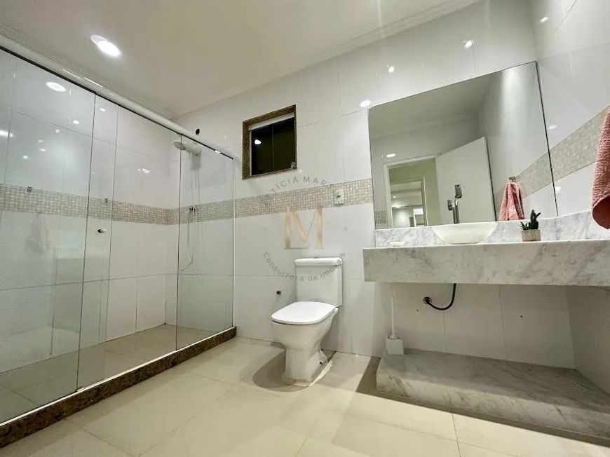 Casa à venda em Duque de Caxias, Doutor Laureano, com 2 suítes, com 129 m²
