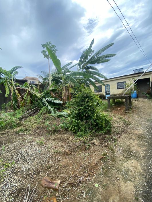 RARIDADE, terreno com 360m² com construção a poucos metros da Washington Luiz.