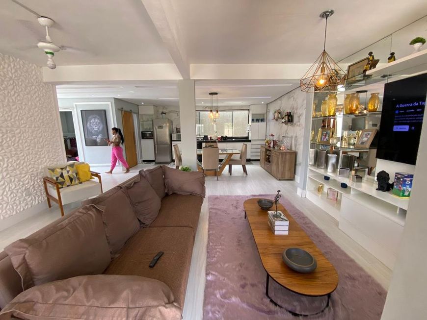 Imóvel de Médio Padrão com 1 quarto e 1 suíte