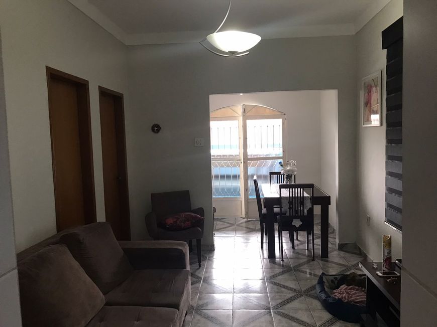 Sobrado para venda tem 498 metros quadrados com 3 quartos em Vila Campanaro - Duque de Caxias - RJ