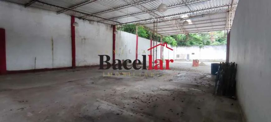 Galpão : / Comercial / Vila Santa Cruz