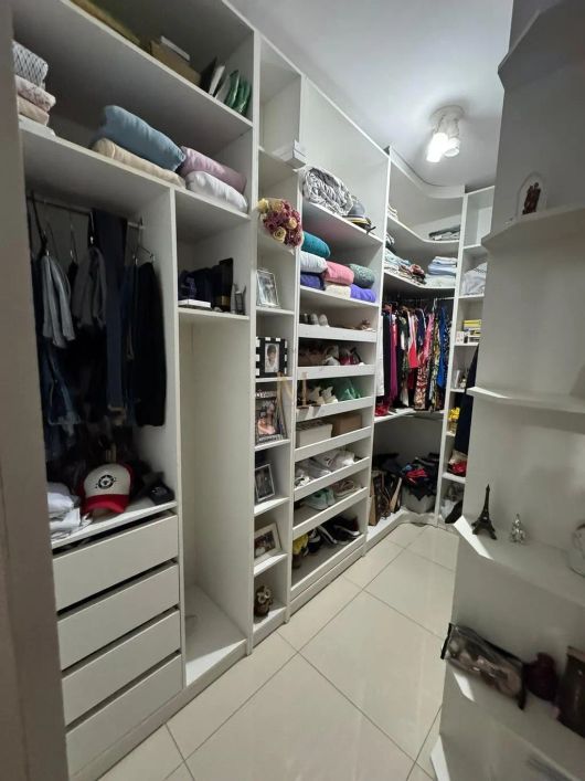 Casa à venda em Duque de Caxias, Vila São Luís, com 4 quartos, com 120 m²