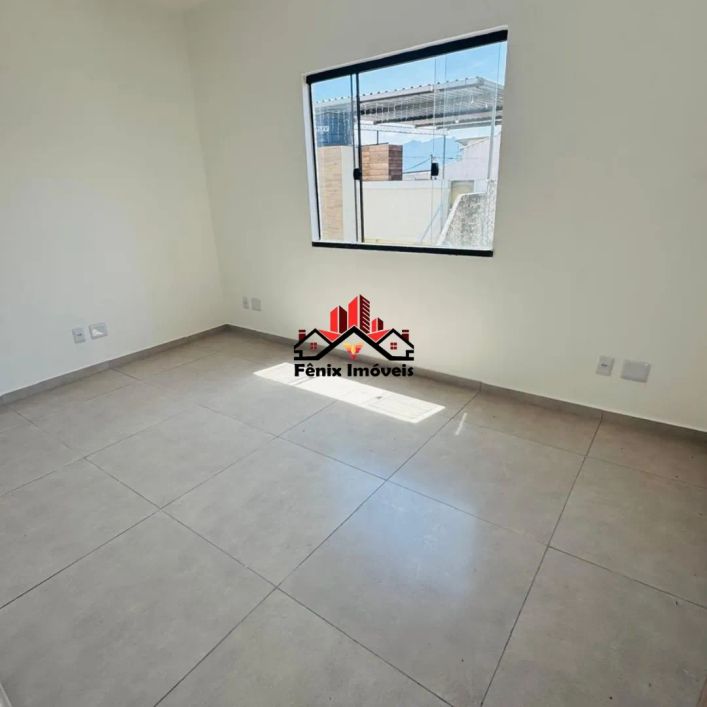 Casa duplex com opção de 2 e 3 quartos para locação e venda no centro de Saracuruna