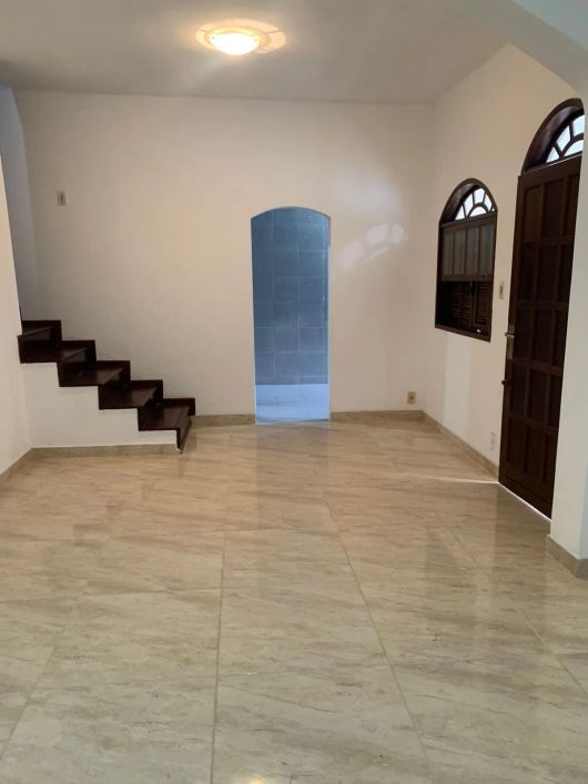 Casa com 2 quartos na Paulicéia à venda
