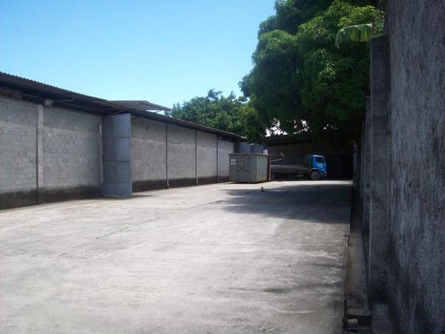 VENDO/ALUGO GALPÃO COMERCIAL/INDUSTRIAL COM 4000 m² - JARDIM GRAMACHO - PRÓXIMO A AV. W. LUIZ