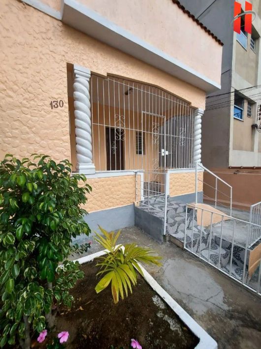 Casas à venda, 220 m² por R$ 500.000 - Vila Meriti - Duque de Caxias/RJ