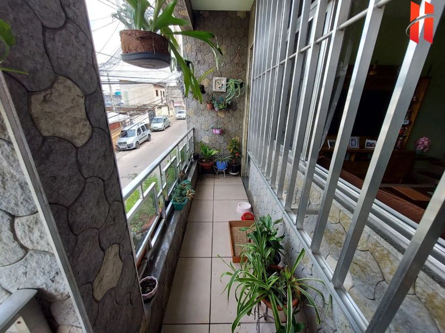 EXCELENTE CASA TRIPLEX COM MAIS DE 150M² E TERRAÇO AMPLO