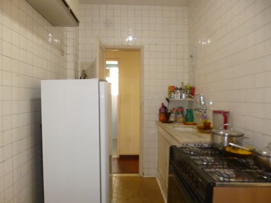 Grajaú sala 2 quartos junto a praça Verdun elevador portaria docs ok