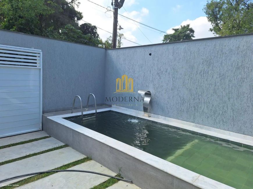Casa para Venda em Duque de Caxias, Parque A Equitativa, 3 dormitórios, 1 suíte, 3 banheiros, 3 vaga