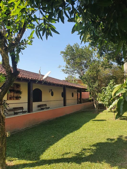 Equitativa sítio com campo de futebol e piscina 1.800m²