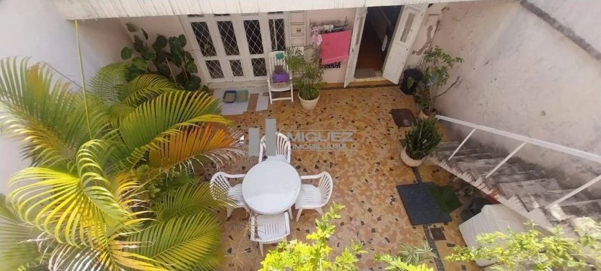Casa duplex a venda com 3 quartos - Rua Salvador de Mendonça - Rio comprido