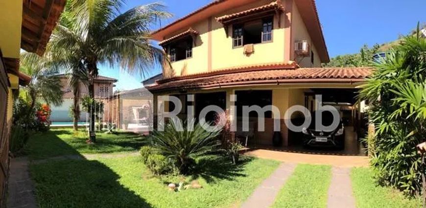 Xerém | Casa 3 quartos, sendo 1 suite