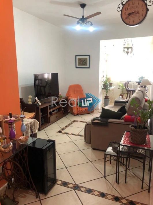 Apartamento com 3 quartos à venda em Copacabana