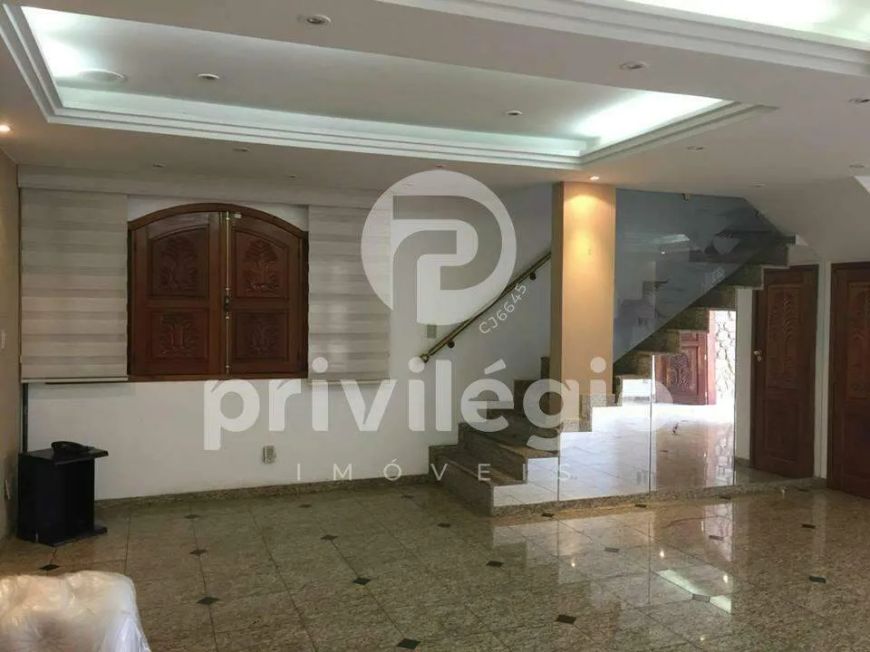 Casa à venda, 7 quartos, 2 suítes, 6 vagas, Centro - Duque de Caxias/RJ