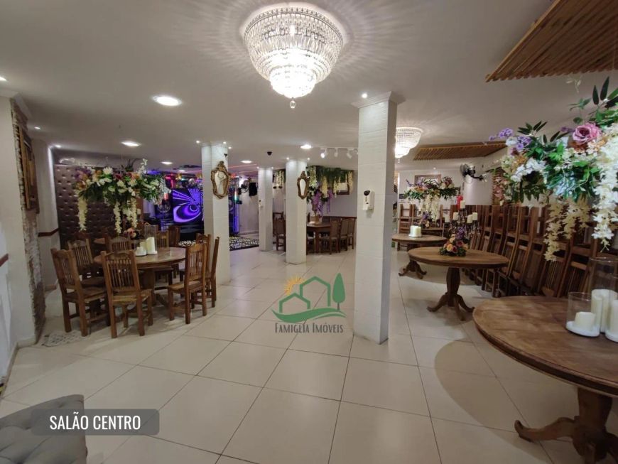 Salão de Festa para Venda em Duque de Caxias, Parque Duque, 2 dormitórios, 5 banheiros