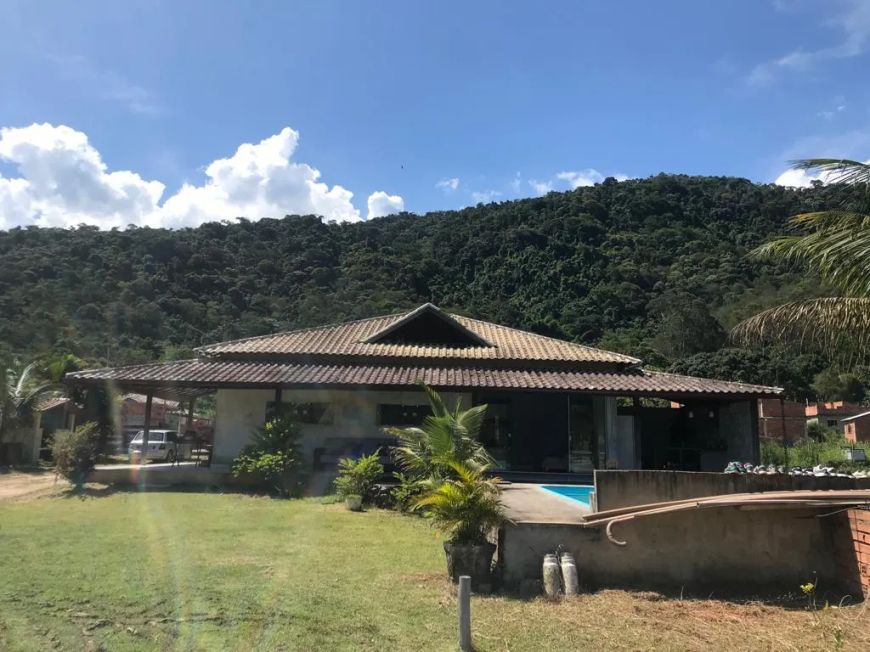 Casa à venda na Estrada São Lourenço, Xerém, Duque de Caxias - RJ