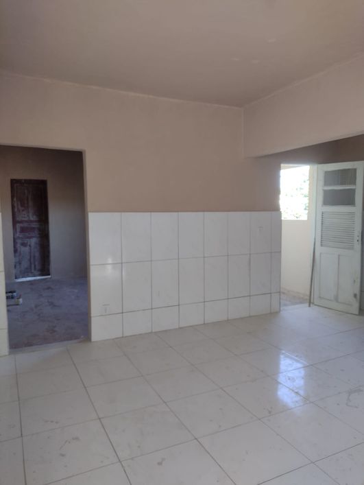 Prédio comercial em ponto movimentado