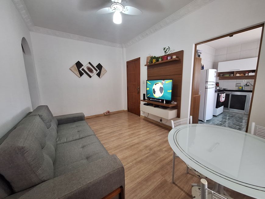 Apartamento com 2 quartos, reformado, em Penha Circular - Rio de Janeiro - RJ