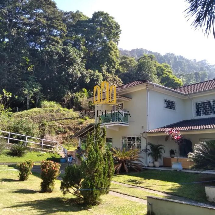 Casa para Venda em Duque de Caxias, Parque A Equitativa, 4 dormitórios, 1 suíte, 4 banheiros, 4 vaga