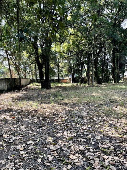 Casa para venda tem 500 metros quadrados com 11 quartos