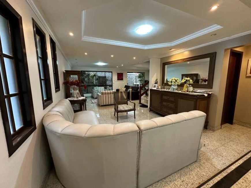 Casa à venda em Duque de Caxias, Jardim Vinte e Cinco de Agosto, com 4 quartos, com 241 m²