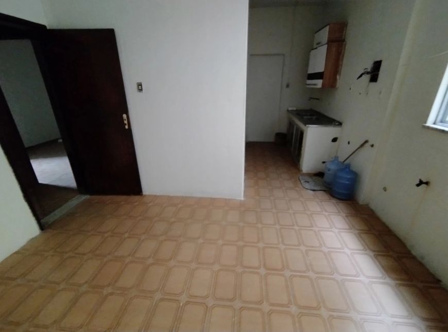 VENDO OU ALUGO PRÉDIO 3 PAVIMENTOS 500M² - FINS COMERCIAIS - 25 DE AGOSTO - DUQUE DE CAXIAS