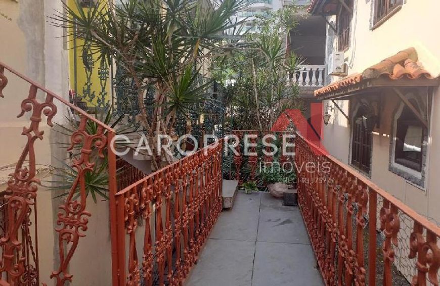 Casa em Jardim Vinte e Cinco de Agosto
