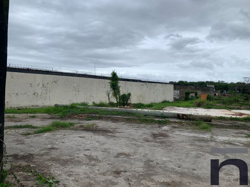 Terreno com 4.400m² na Rodovia Washington Luiz para locação