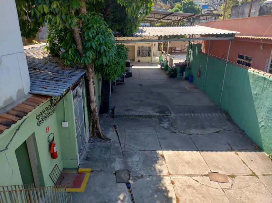 VENDO 3 CASAS TERRENO 730M² - PISCINA - CHURRASQUEIRA - DR. LAUREANO - DUQUE DE CAXIAS