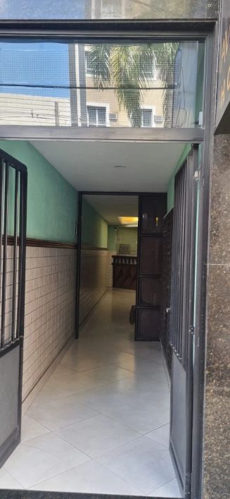 Imóvel para aluguel e venda tem 900 metros quadrados com 32 quartos em Centro - Duque de Caxias - RJ