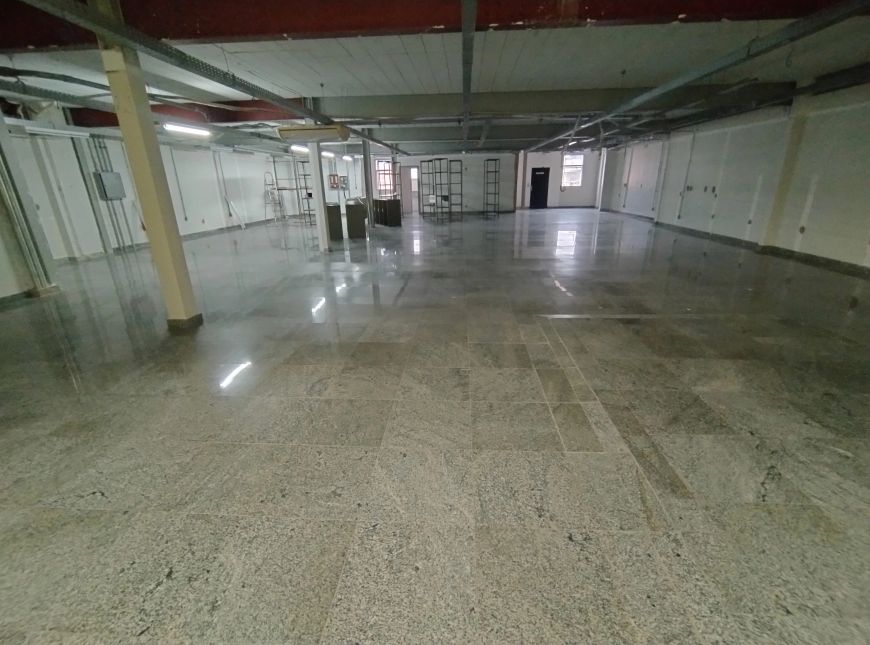 VENDO OU ALUGO PRÉDIO 5 PAVIMENTOS 1900M² - CENTRO DE DUQUE DE CAXIAS