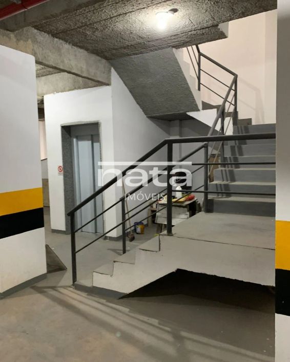 Prédio residencial com 15 apartamentos e 1 cobertura na 25 de Agosto à venda