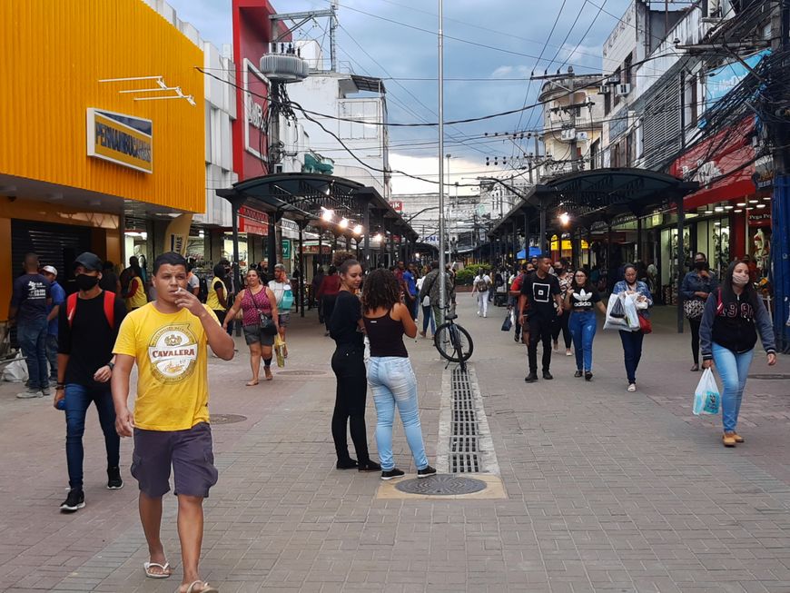 VENDO LOJA 60M² + JIRAU 60M² - CALÇADÃO DUQUE DE CAXIAS