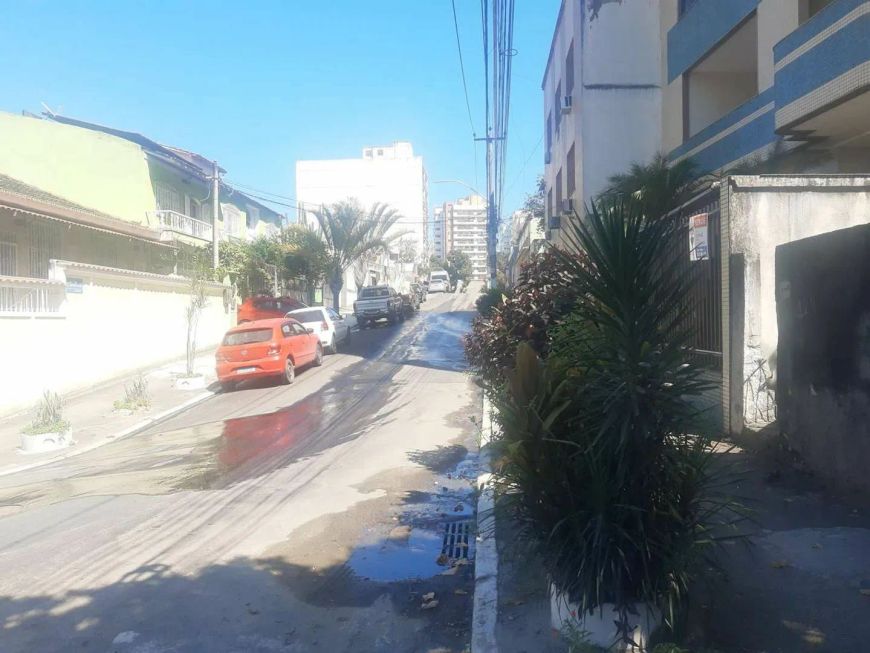 Casa em Rua General Canabarro - Jardim Vinte e Cinco de Agosto - Duque de Caxias/RJ