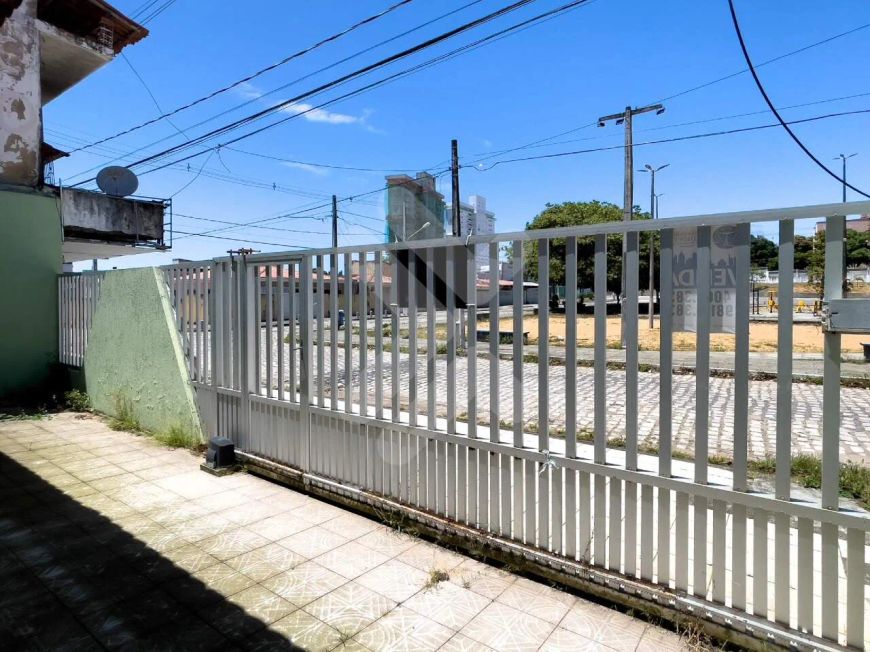 Casa à venda em Neópolis (Natal/RN) | 4 dormitórios sendo 2 suítes, 170m²