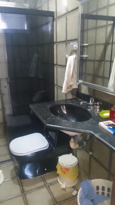 VENDO APARTAMENTO NO BAIRRO DE CANDELÁRIA PRÓXIMO DO PROLONGAMENTO DA PRUDENTE.