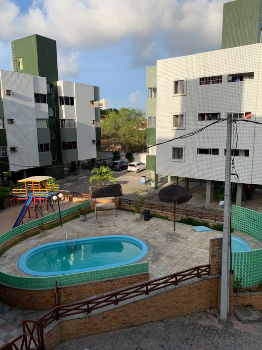 Apartamento para venda possui 75 metros quadrados com 3 quartos, segundo andar