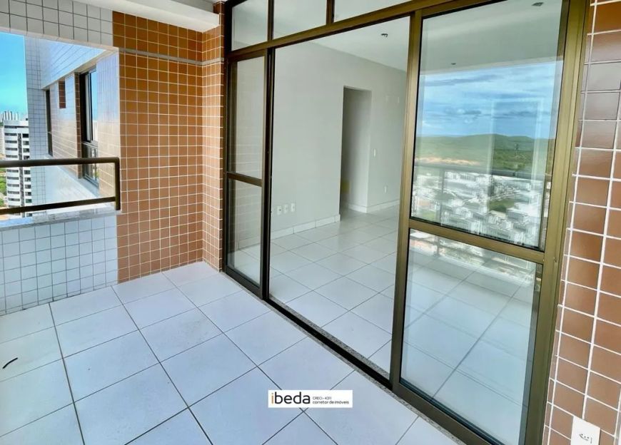 Apartamento com 4 quartos à venda em Natal