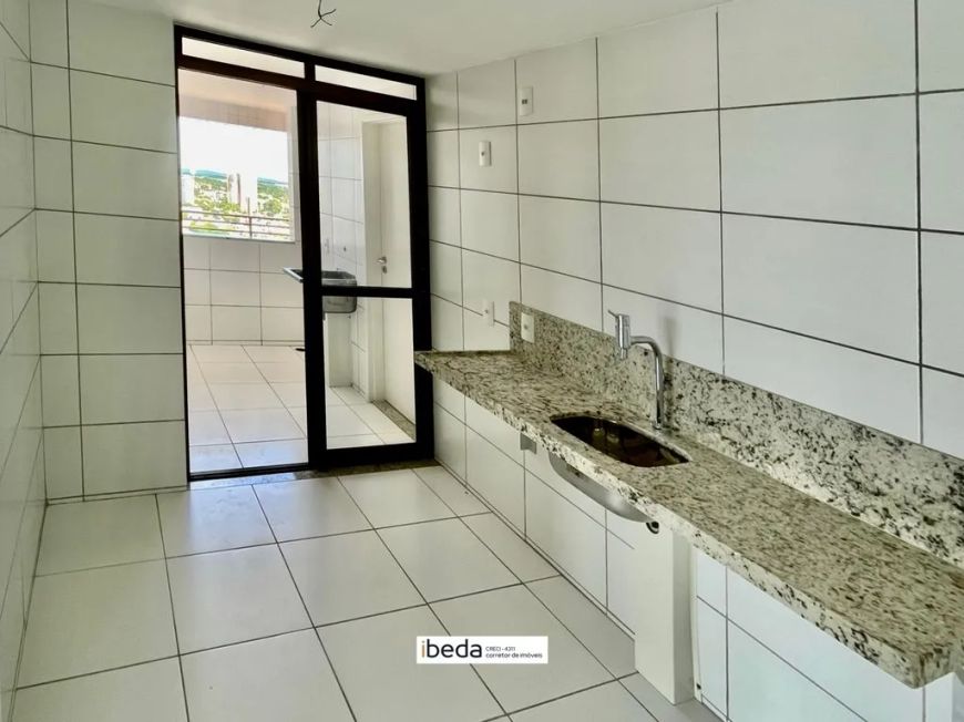 Apartamento com 4 quartos à venda em Natal