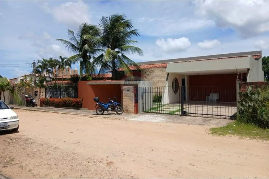 "Descubra Luxo e Conforto em Natal: Casa dos Sonhos"