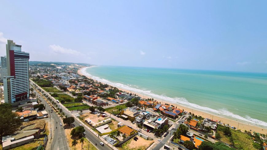 Lindo Apartamento reformado com 2 quartos com vista mar em Ponta Negra.