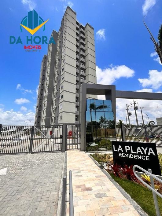 Apartamento com 2 quartos e uma suite, varanda, andar alto, La Playa em Ponta Negra.