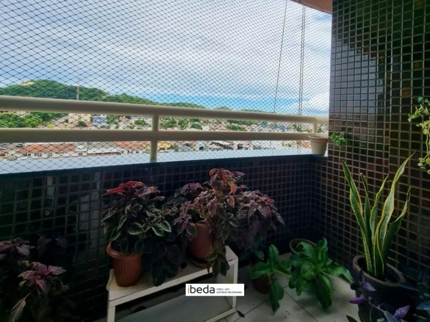 Apartamento com 3 quartos à venda em Natal