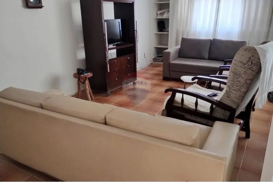 CASA COM 2 DORMITÓRIOS EM CANDELÁRIA