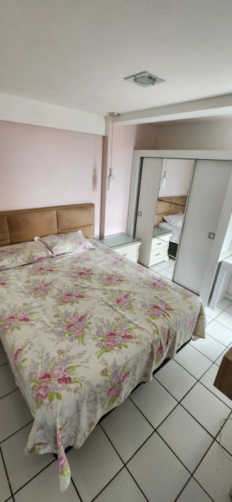 Laise mostra apartamento mobiliado ESTRELA DO ALTÂNTICO